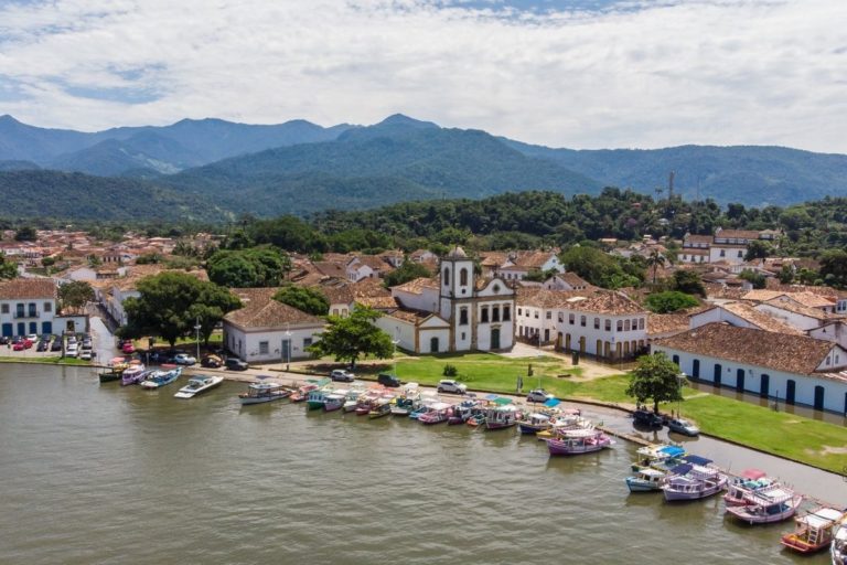 ParatyRJ o encanto histórico à beira-mar